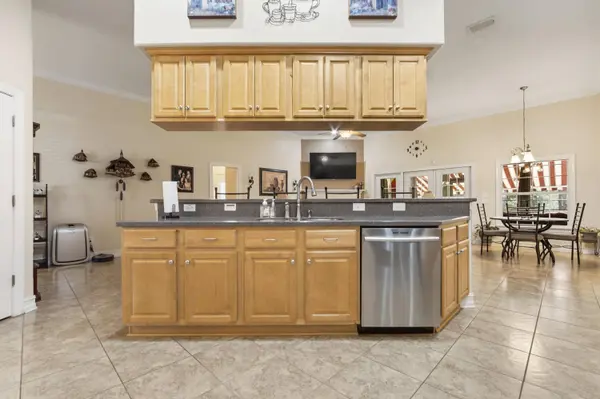 158 Whispering WAY, Freeport, FL 32439