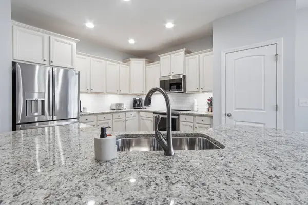 179 Windchime WAY, Freeport, FL 32439