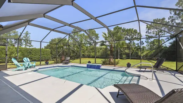 332 E Club House DR, Freeport, FL 32439