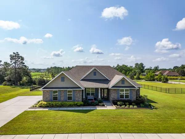 881 Brushed Dune CIR, Freeport, FL 32439