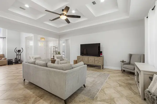331 Brushed Dunes CIR, Freeport, FL 32439