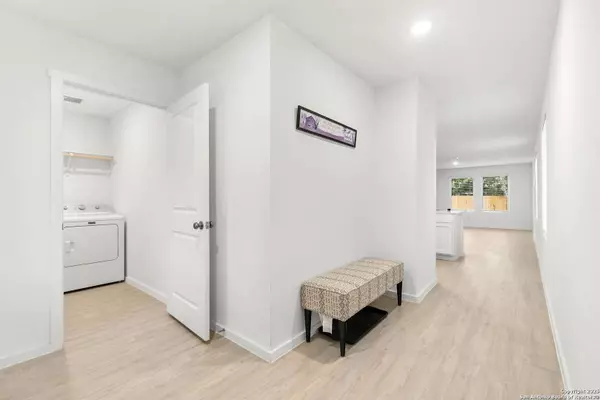 715 Wildcatters, San Antonio, TX 78227