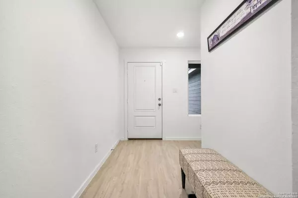 715 Wildcatters, San Antonio, TX 78227