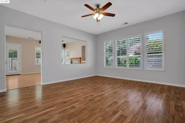 1414 Buckingham Dr, Brentwood, CA 94513