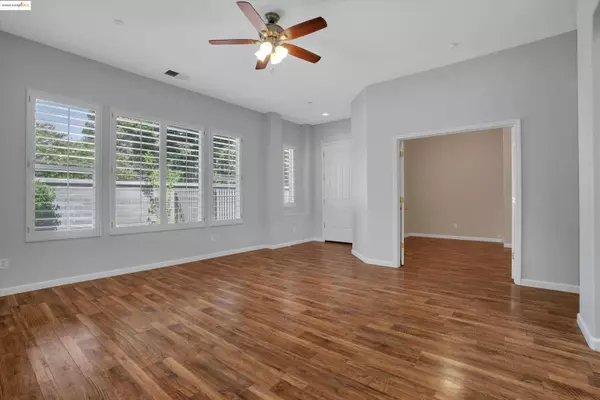 1414 Buckingham Dr, Brentwood, CA 94513