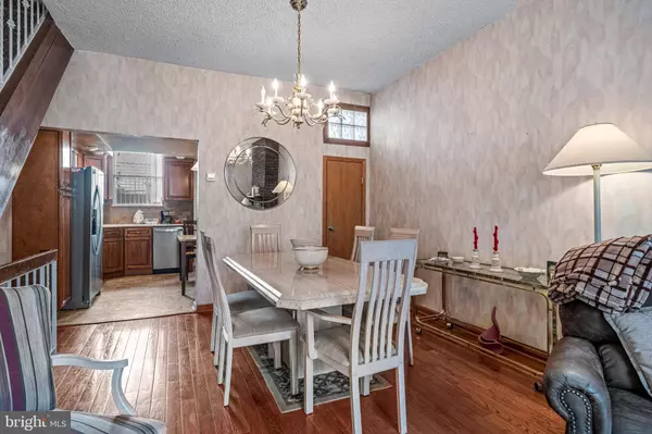 2529 S CHADWICK ST, Philadelphia, PA 19145