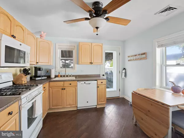 303 GARDEN TER, Somers Point, NJ 08244