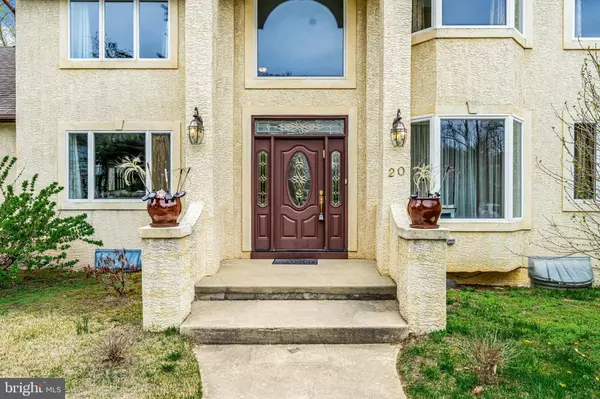 20 EDELWEISS CT, Voorhees, NJ 08043