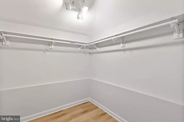 3301 SOLLERS POINT RD, Baltimore, MD 21222