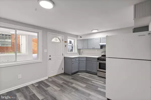 8059 GRAY HAVEN RD, Dundalk, MD 21222