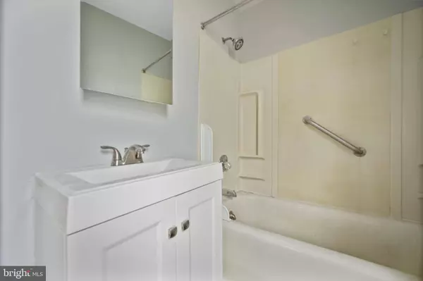 2826 INGLEWOOD AVE, Baltimore, MD 21234