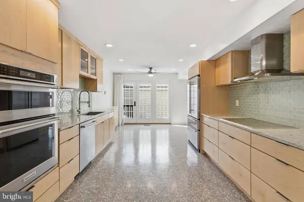 17 KILLALA CT, Lutherville Timonium, MD 21093