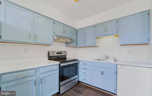 21 HOLLAND HILL CT, Catonsville, MD 21228