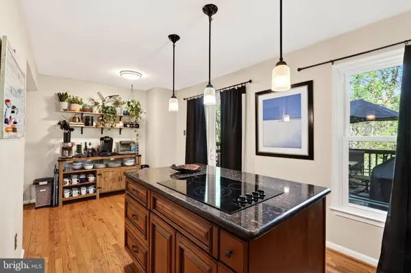 14230 OXFORD DR, Laurel, MD 20707