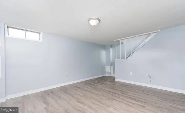 2020 DINEEN DR, Dundalk, MD 21222