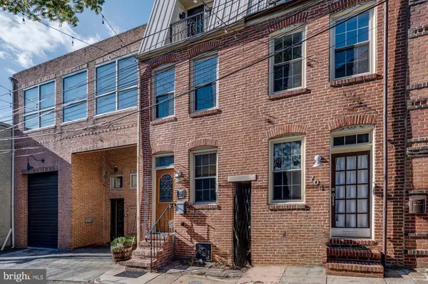 706 S PORT ST, Baltimore, MD 21224