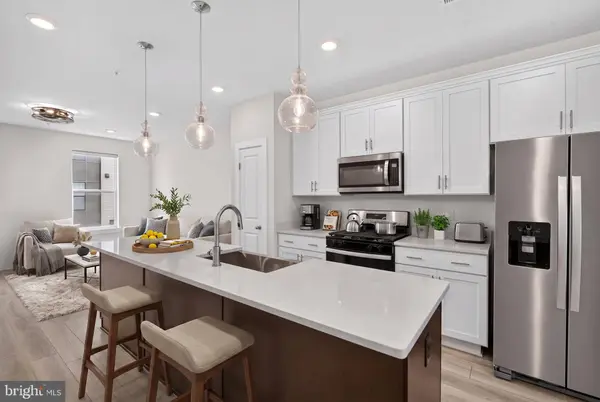 112 GLASS LN, Baltimore, MD 21230