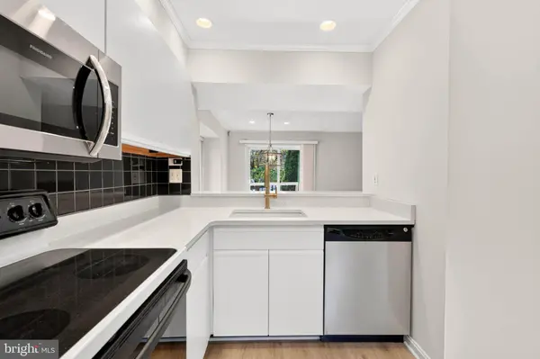 9468 CLOCKTOWER LN, Columbia, MD 21046
