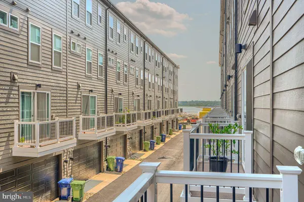 2705 FERRY BAR DR, Baltimore, MD 21230