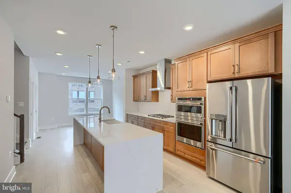 2705 FERRY BAR DR, Baltimore, MD 21230