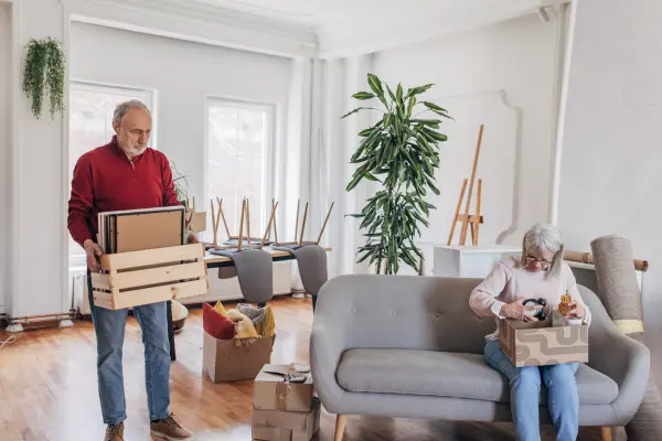 Downsizing Support: Professional Organizers and Senior Move Managers