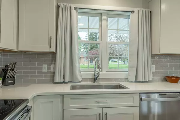 2232 Rutledge Avenue, Janesville, WI 53545