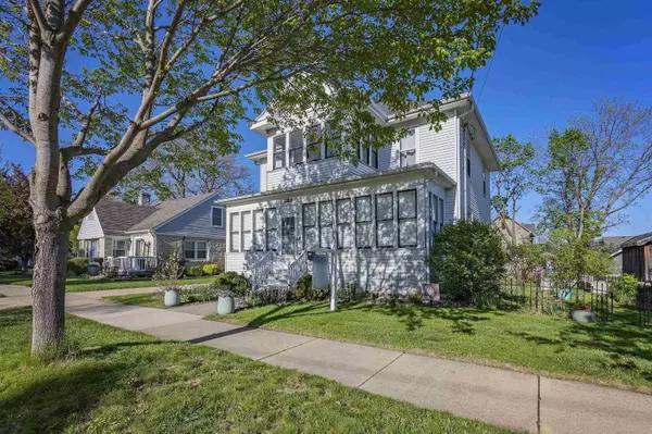 125 S Van Buren Street, Stoughton, WI 53589