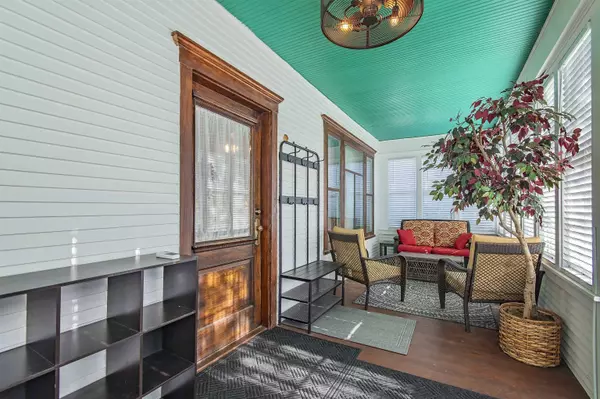 125 S Van Buren Street, Stoughton, WI 53589