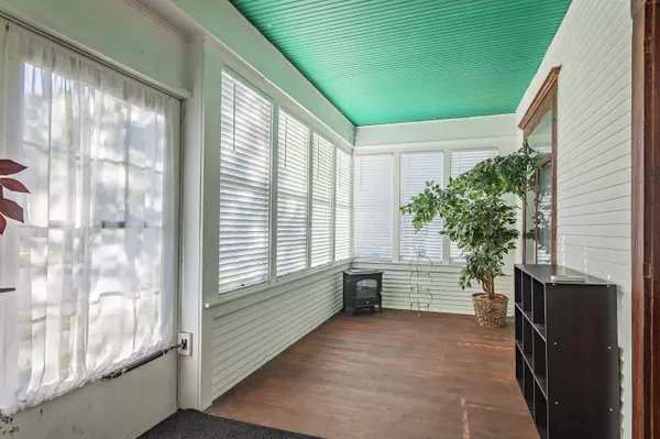 125 S Van Buren Street, Stoughton, WI 53589