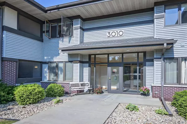 3010 Yarmouth Greenway Drive #105, Fitchburg, WI 53711