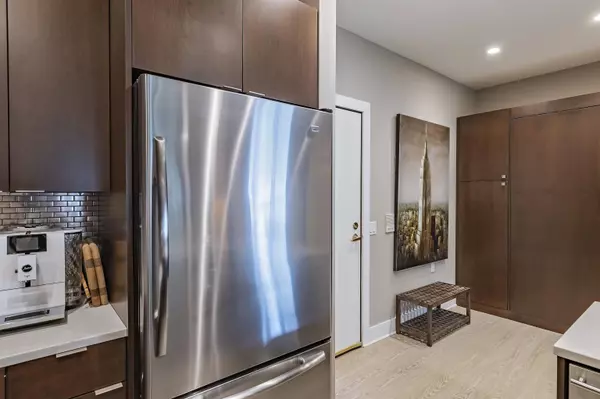 3010 Yarmouth Greenway Drive #105, Fitchburg, WI 53711