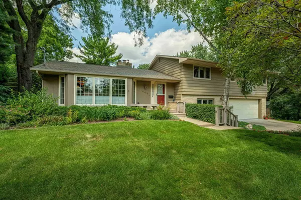 605 Panther Trail, Monona, WI 53716