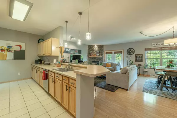 704 Clardell Drive, Sun Prairie, WI 53590