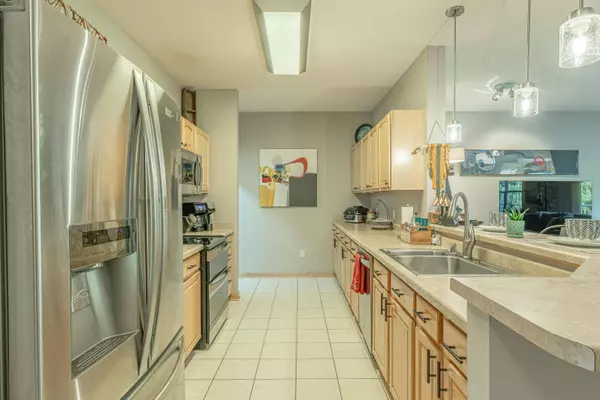 704 Clardell Drive, Sun Prairie, WI 53590