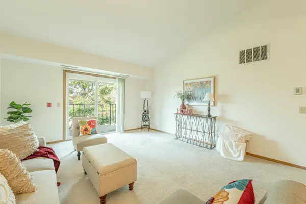 1032 S Sunnyvale Lane #F, Madison, WI 53713