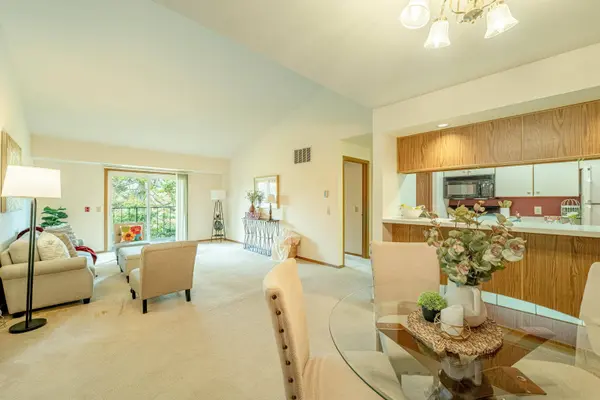 1032 S Sunnyvale Lane #F, Madison, WI 53713