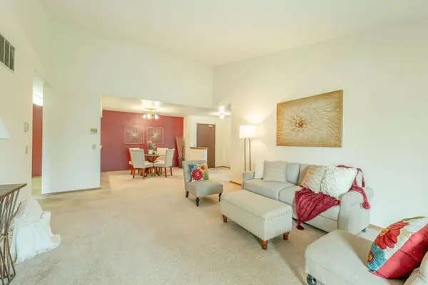 1032 S Sunnyvale Lane #F, Madison, WI 53713