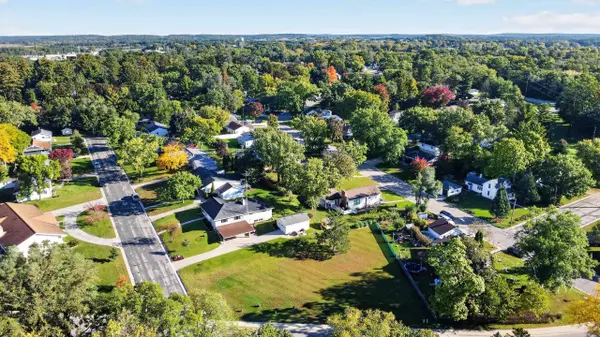 302 Bluffview Court, Portage, WI 53901