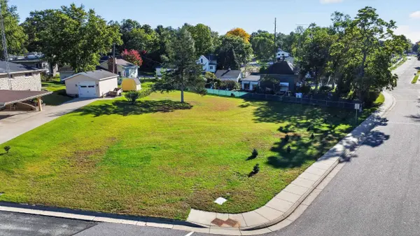 302 Bluffview Court