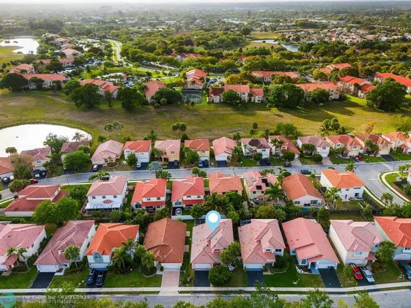 3071 NW 71st Ave, Margate, FL 33063