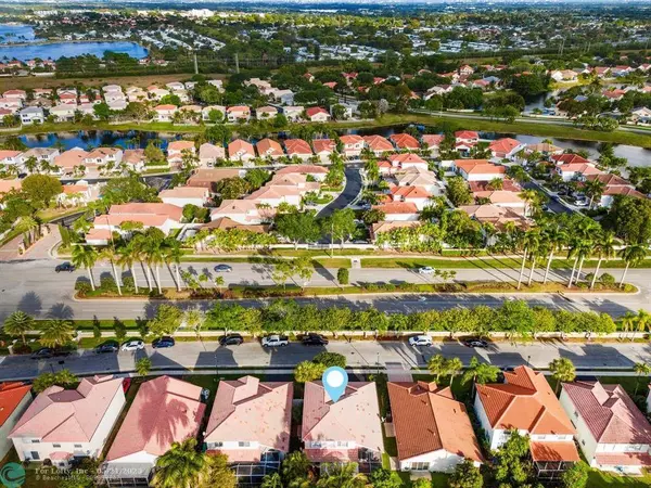 3071 NW 71st Ave, Margate, FL 33063