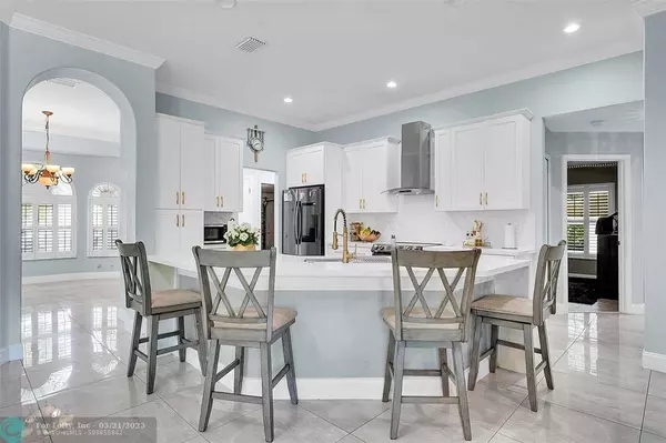 6107 NW Gause Ave, Port St Lucie, FL 34986