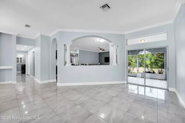 6107 NW Gause AVE, Port St. Lucie, FL 34986