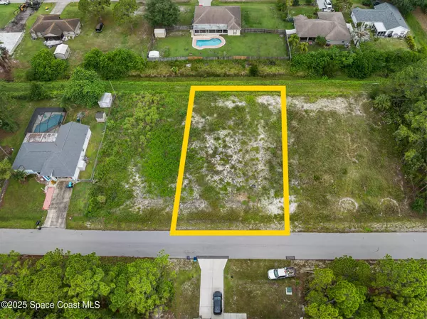 450 SW Holin AVE SW, Palm Bay, FL 32908