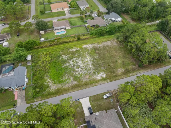 450 SW Holin AVE SW, Palm Bay, FL 32908