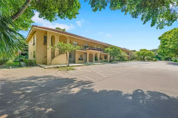 9158 NW 40th St #201-1, Coral Springs, FL 33065