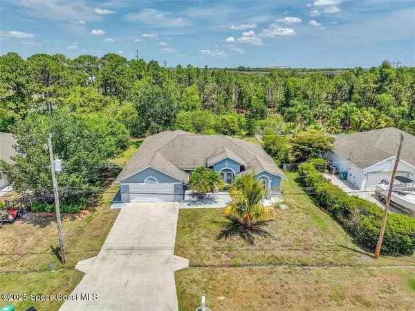 6107 NW Gause AVE, Port St. Lucie, FL 34986