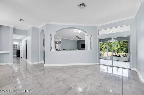 6107 NW Gause AVE, Port St. Lucie, FL 34986