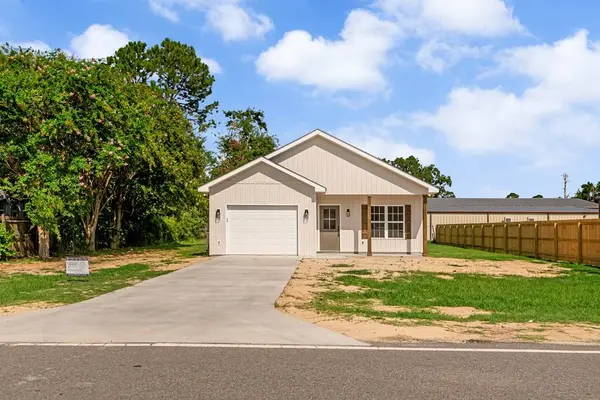 260 Central St, Baxley, GA 31513