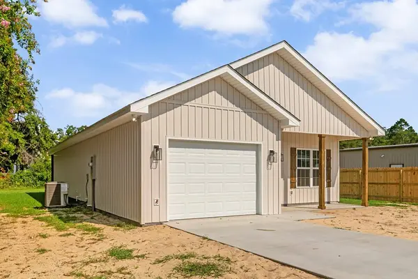 260 Central St, Baxley, GA 31513